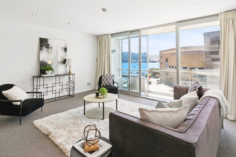 5A/42 Cable Street, Te Aro, Wellington - Carousel 1