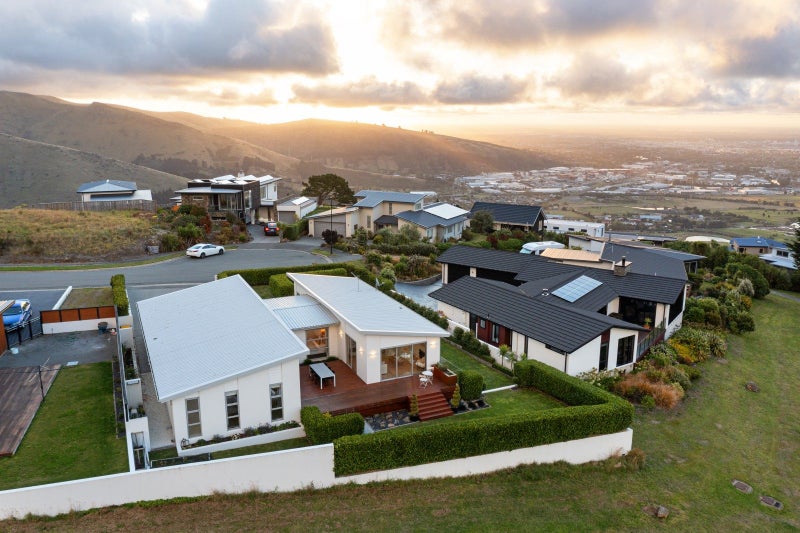 12 Parkridge Place, Mount Pleasant, Christchurch - Carousel 25