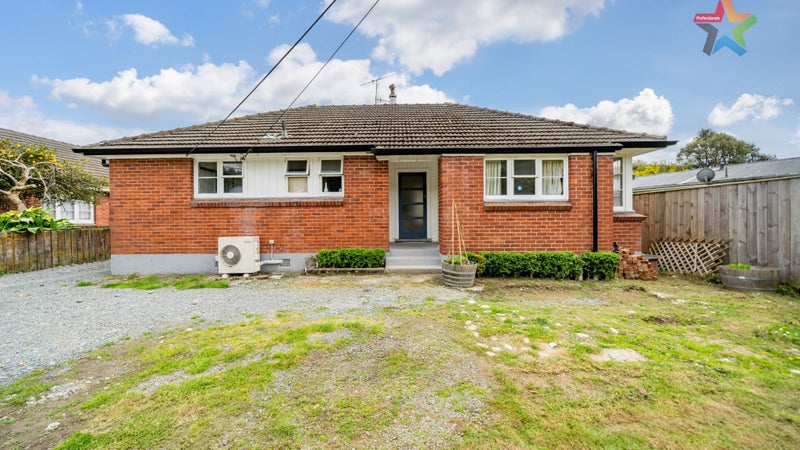 29 Farmer Crescent, Taita, Lower Hutt - Carousel 1