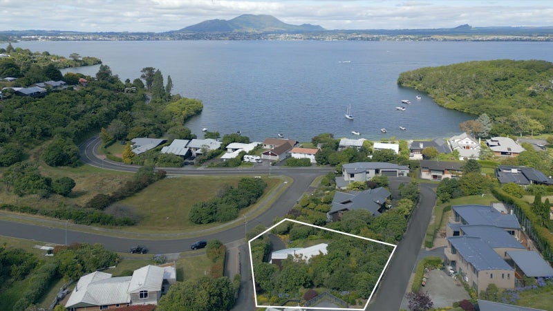 7 Te Urunga Place, Acacia Bay, Taupō - Carousel 2
