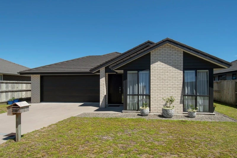 18 BILL MILLER DRIVE, Tauranga - Carousel 2