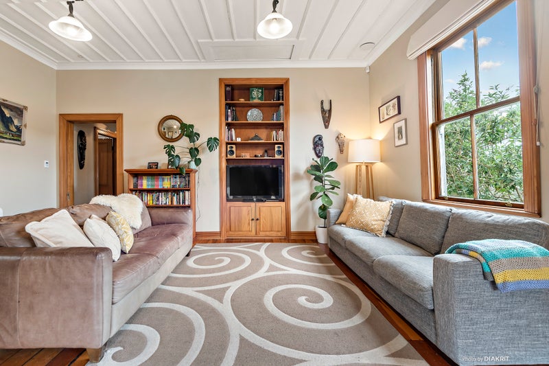 121 Hanson Street, Newtown, Wellington - Carousel 2