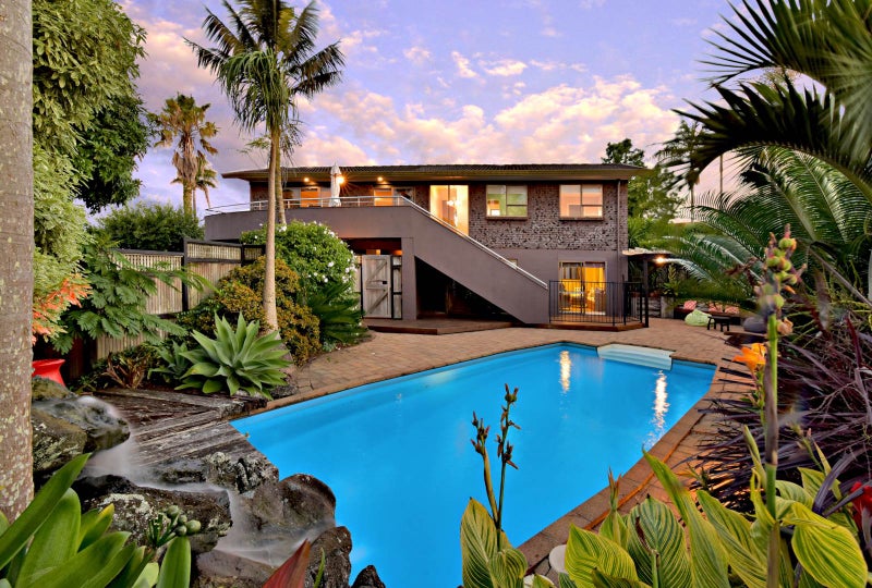 12 Chip Grove, Sunnyhills, Auckland - Carousel 2