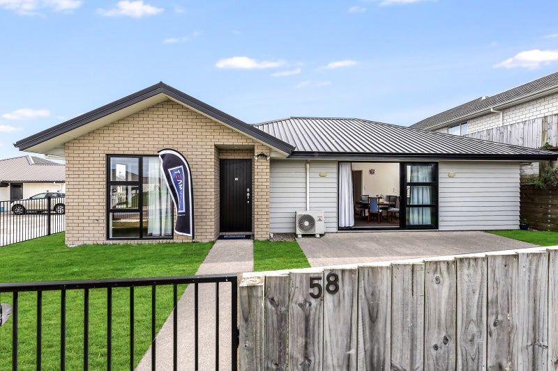 58 Sylvester Crescent, Flagstaff, Hamilton - Carousel 1