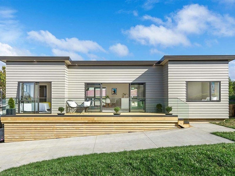 25A Arrow Road, Forrest Hill, Auckland - Carousel 1