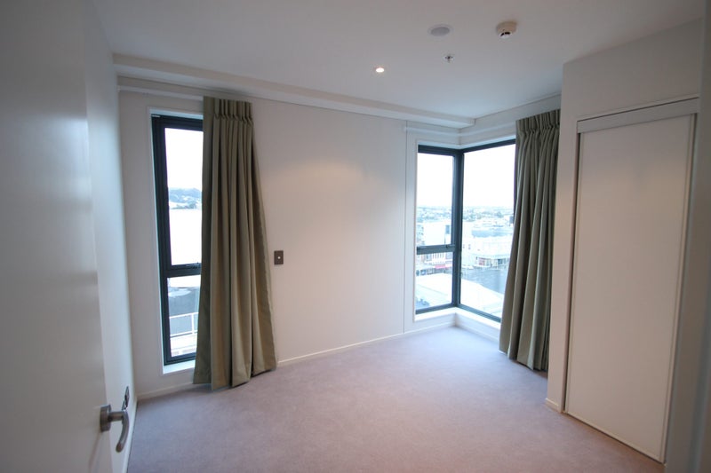 914/5 Howe Street, Auckland Central, Auckland - Carousel 2