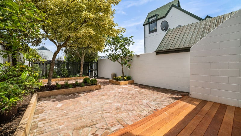 5/12 Shrewsbury Street, Merivale, Christchurch - Carousel 2