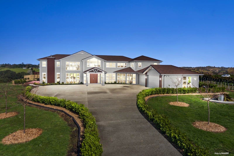 24 Clifton Road, Howick - Carousel 2