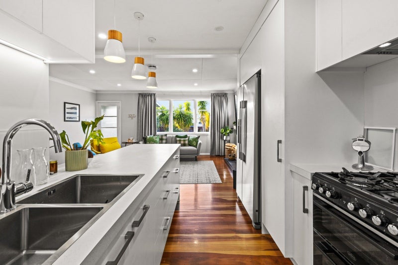 35A Park Road, Greenmeadows, Napier - Carousel 1