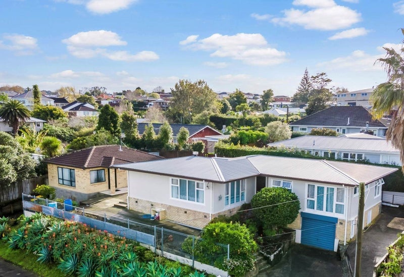 8 Sudan Avenue, Milford, Auckland - Carousel 1