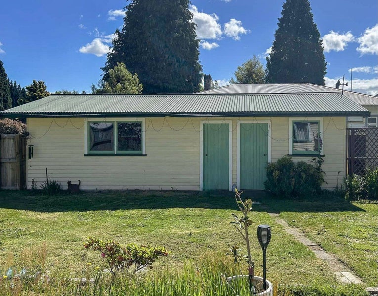 10 Broadway, Reefton, Reefton - Carousel 14