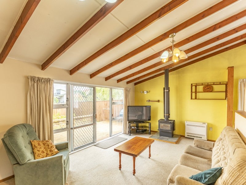 12 Coventry Avenue, Tamatea, Napier - Carousel 1