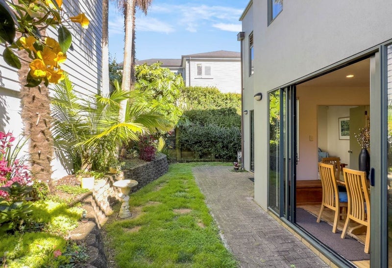 31B Koraha Street, Remuera, Auckland - Carousel 2