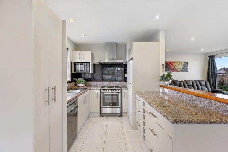 18 Bayswater Crescent, Bromley, Christchurch - Carousel 2