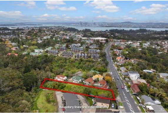 67 Waipa Street, Birkenhead, Auckland - Carousel 1