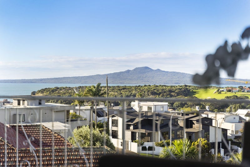 5/32 Coates Avenue, Orakei, Auckland - Carousel 2