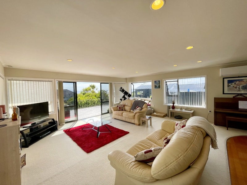 49 Gulf View Road, Murrays Bay, Auckland - Carousel 2