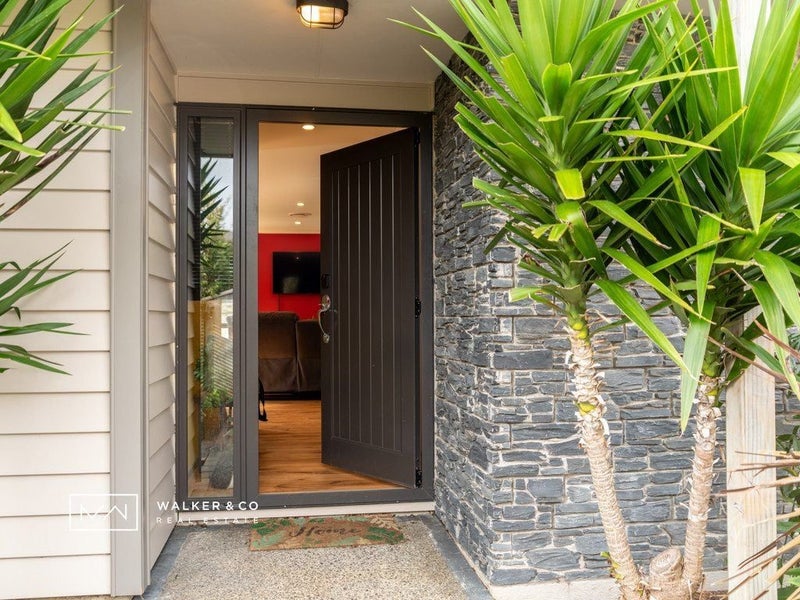 7 Percy Kinsman Crescent, Riverstone Terraces, Upper Hutt - Carousel 2