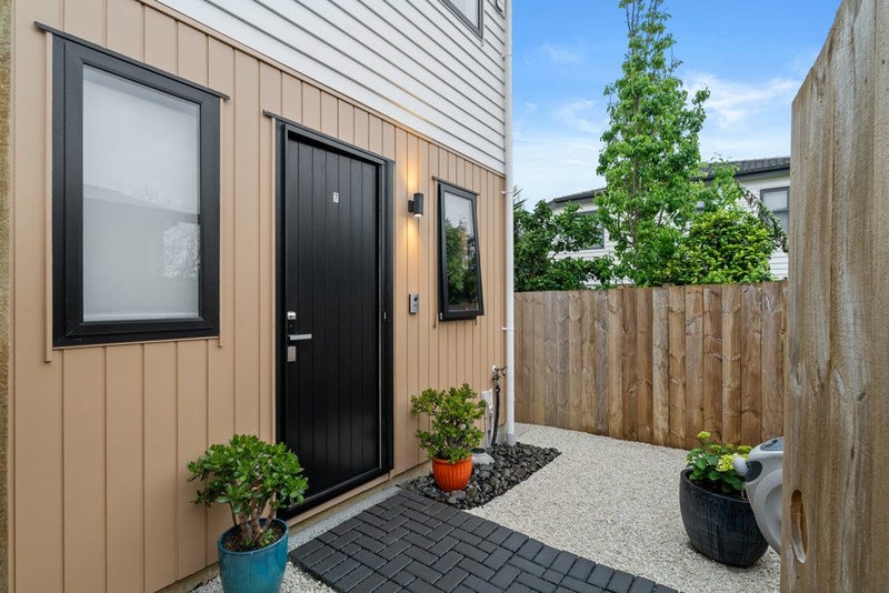 7/11 Camp Road, Mount Wellington, Auckland - Carousel 12