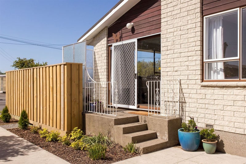 1/32 Prestons Road, Redwood, Christchurch - Carousel 1