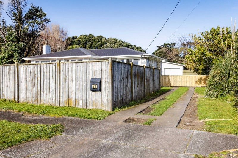 91 Fairfield Road, Hawera - Carousel 16