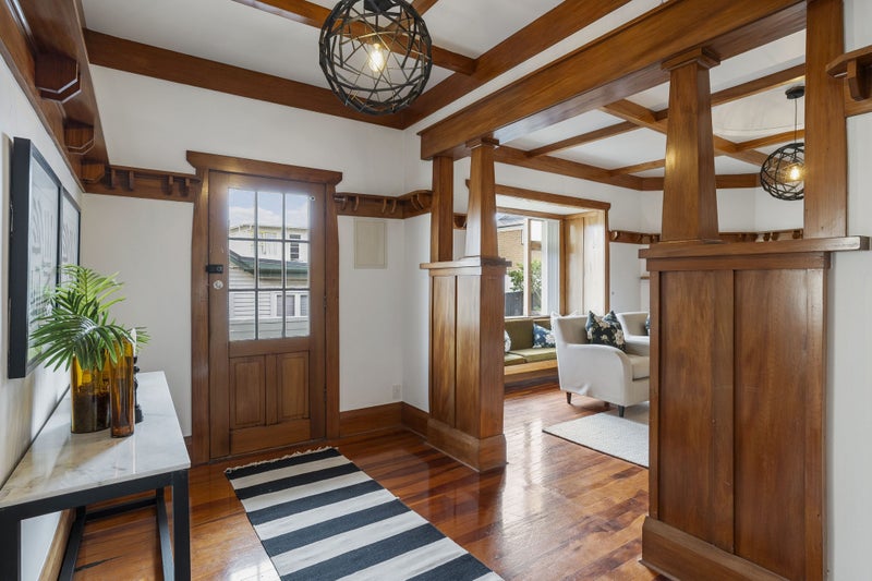 81A Owairaka Avenue, Mount Albert, Auckland - Carousel 2