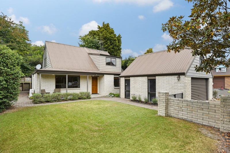 21 Perindale Drive, Chartwell, Hamilton - Carousel 1