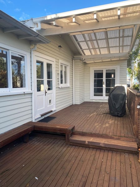 14 Lawrence Road, Hospital Hill, Napier - Carousel 15