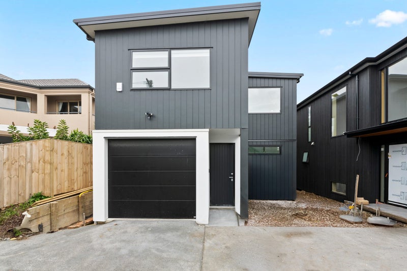 1/86 Aberdeen Road, Campbells Bay, Auckland - Carousel 1