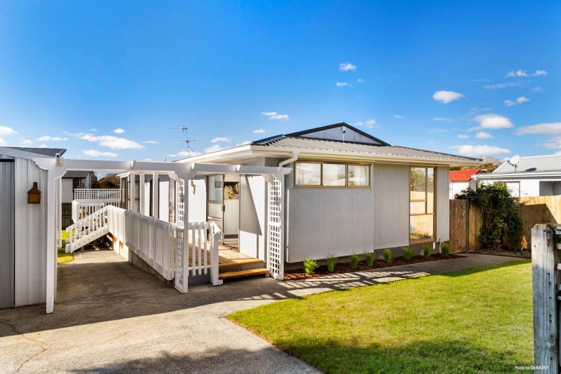 41 Hooper Avenue, Pukekohe, Pukekohe - Carousel 2