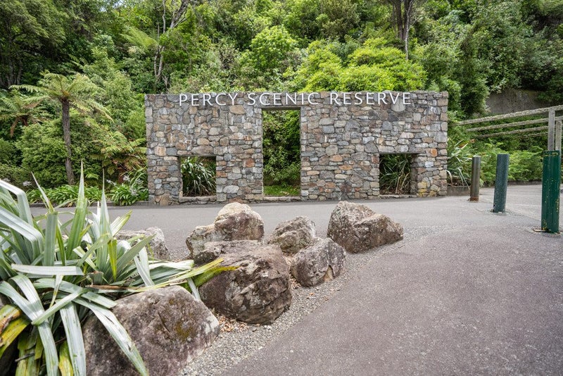 56 Oakleigh Street, Maungaraki, Lower Hutt - Carousel 23