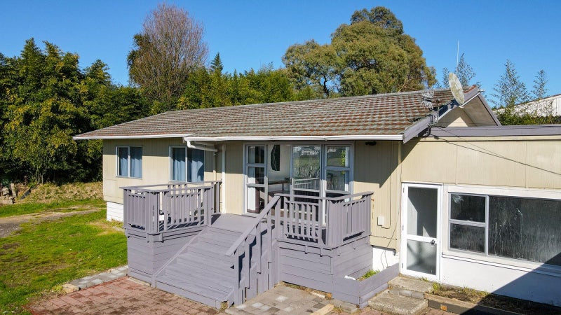 15B Kaka Street, Western Heights, Rotorua - Carousel 1