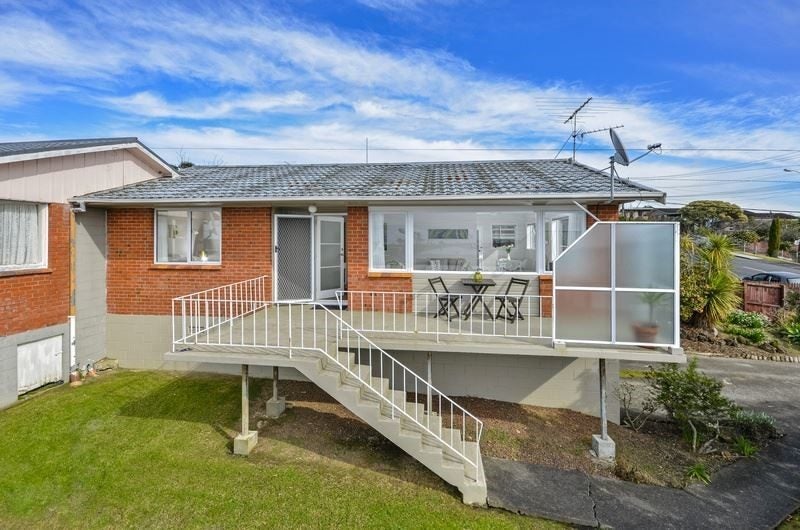1/183 Coronation Road, Hillcrest, Auckland - Carousel 1