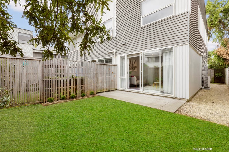 22/31 Princess Terrace, Newtown, Wellington - Carousel 1