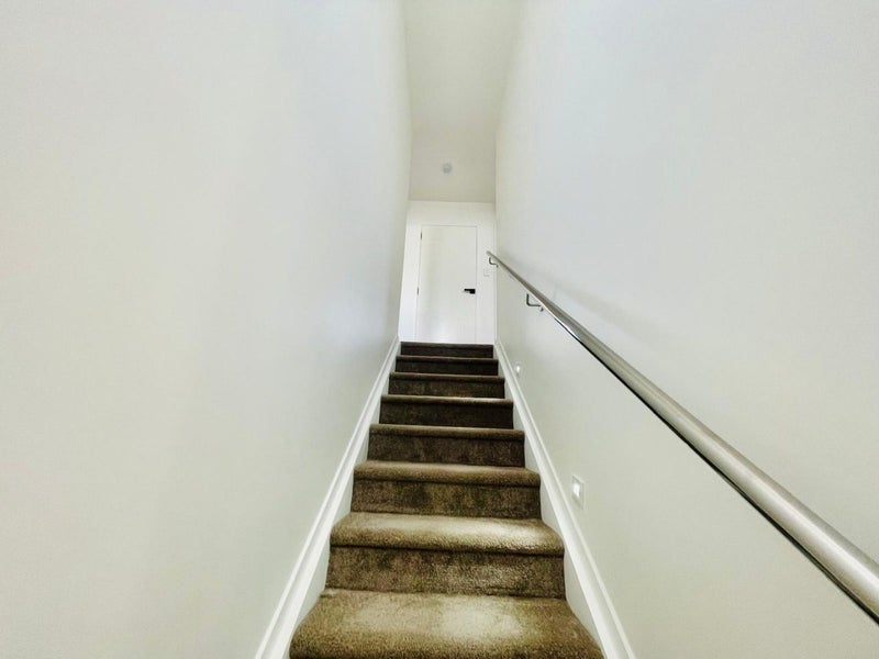 9D Rountree Place, Conifer Grove, Takanini - Carousel 12