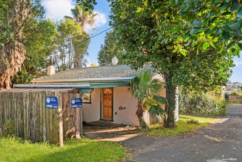 1/405 East Coast Road, Mairangi Bay, Auckland - Carousel 2