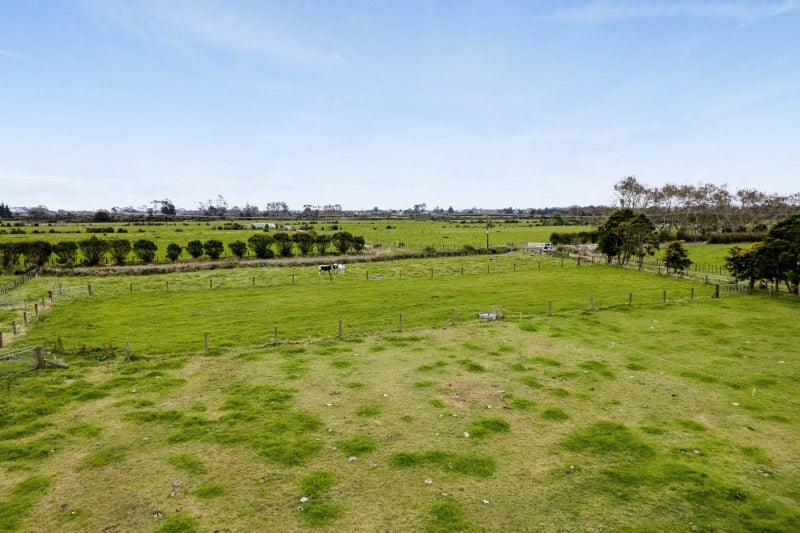 145 Johns Road, Tariki, Inglewood - Carousel 29
