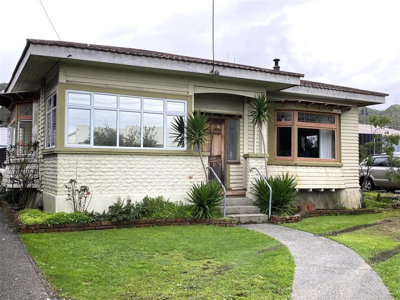 7 William Street, Greymouth, Greymouth - Carousel 1