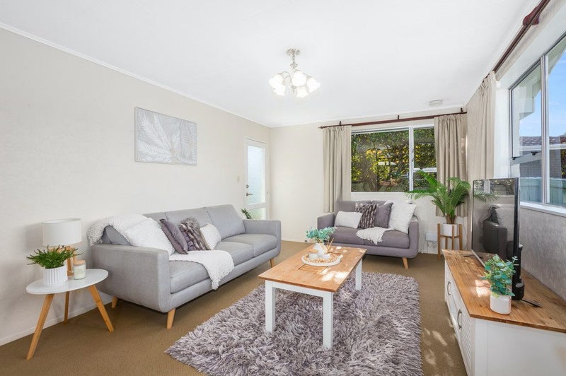 1/13 Roband Crescent, Brown Owl, Upper Hutt - Carousel 2