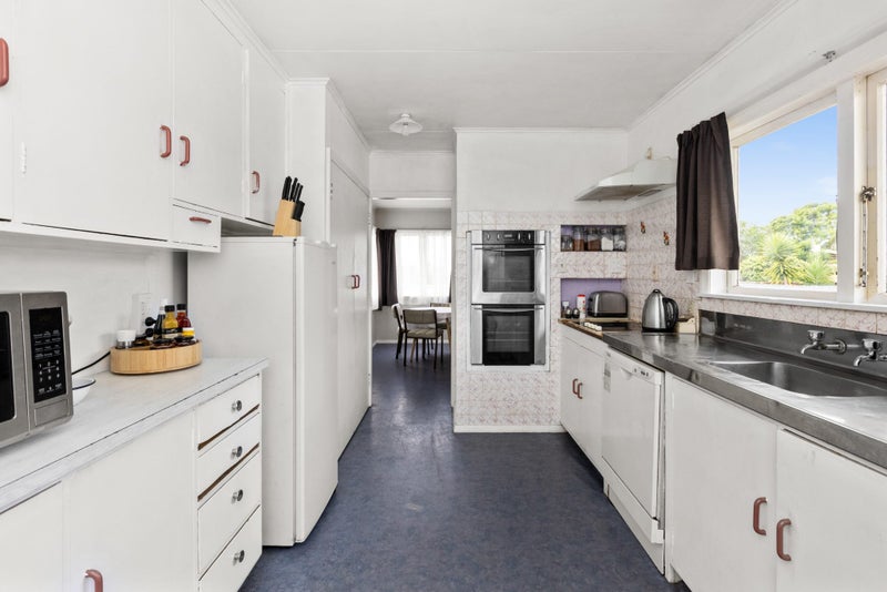 33 Bristol Street, Tamatea, Napier - Carousel 2