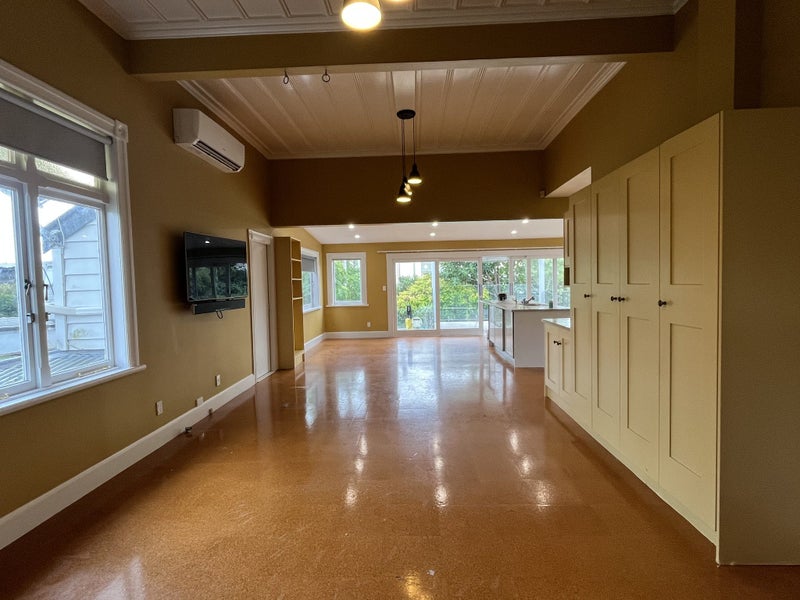 4 Cremorne Street, Herne Bay, Auckland - Carousel 1