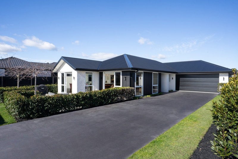 8 Terrier Lane, Halswell, Christchurch - Carousel 1