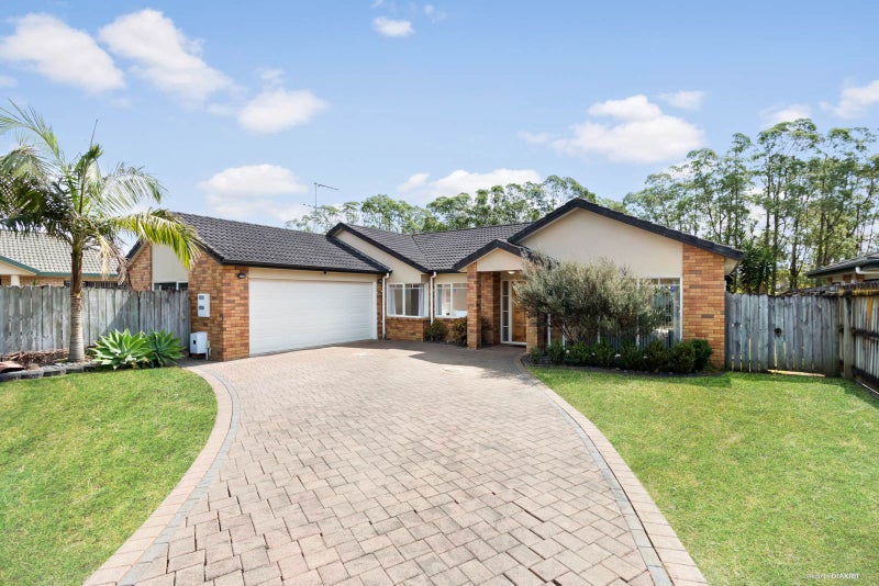 16 Ardkeen Place, East Tamaki, Auckland - Carousel 1