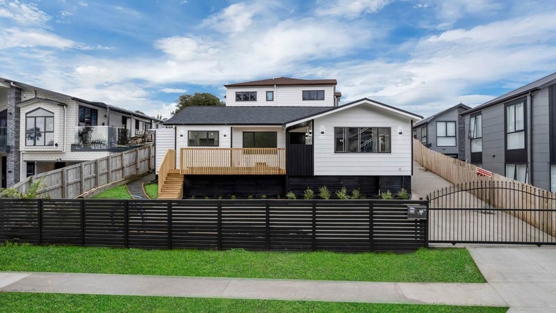 212 Hillside Road, Papatoetoe, Auckland - Carousel 1