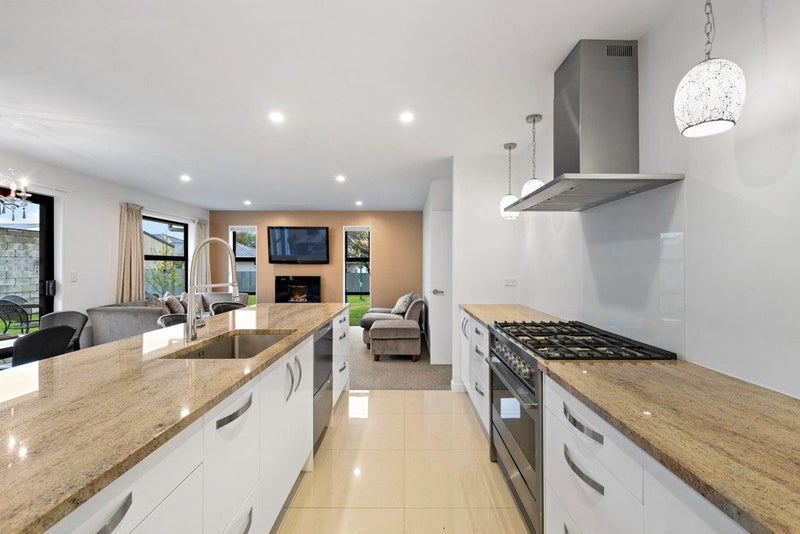 31 Lorn Street, Glengarry, Invercargill - Carousel 2