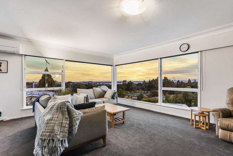 17 Raymond Terrace, Northcote, Auckland - Carousel 2