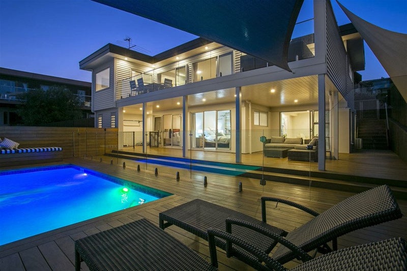 10A Marama Street, Castor Bay, Auckland - Carousel 1