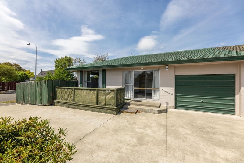 1/15 Chipping Lane, Redwood, Christchurch - Carousel 2