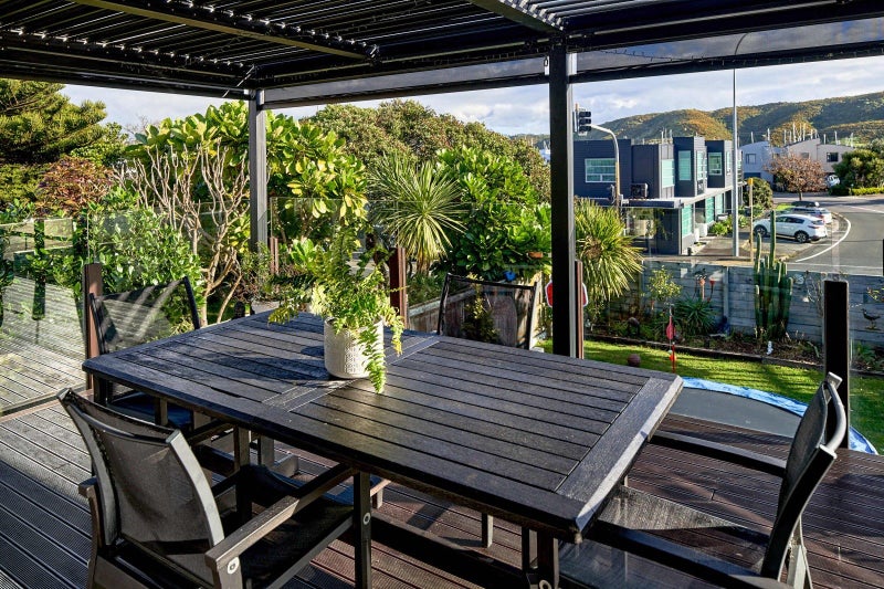 14 Mana Esplanade, Paremata, Porirua - Carousel 1