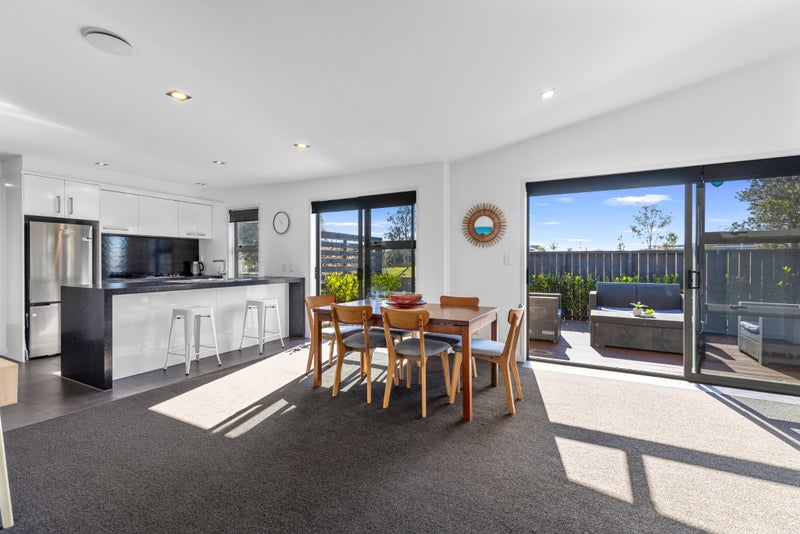 7 Marick Place, Papamoa Beach, Papamoa - Carousel 2